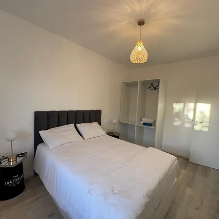 Charming Sunset Flat *