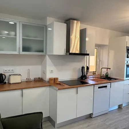 Charming Sunset Flat דירה