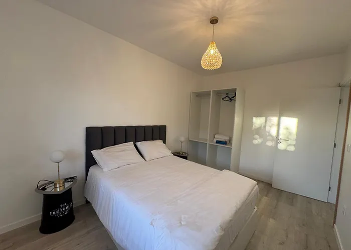 Charming Sunset Flat *