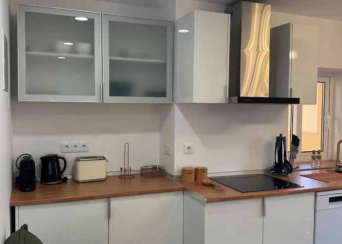 דירה Charming Sunset Flat