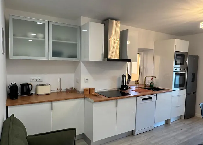 Charming Sunset Flat Apartmán